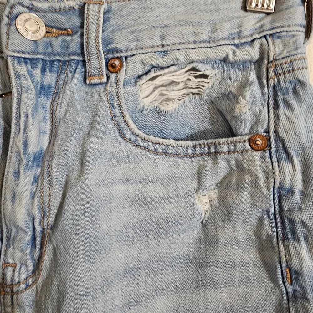 American Eagle Outfitters Higjest Rise Baggy Light Blue Denim Shorts